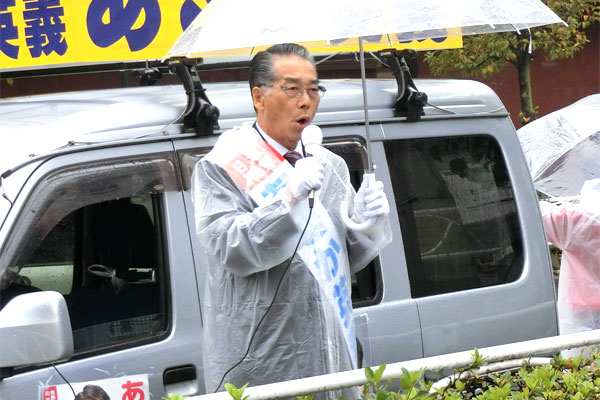 �J�̒��Ő����i����