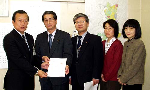 �s���ɍēx�\������