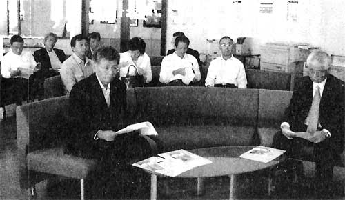 �S���̕���������𕷂��_�ƈψ��̊F����