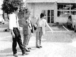 �Z���搶����V���P���𒮂����s�c�c