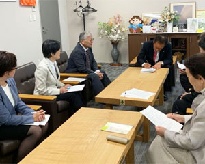 �\�Z�v�]�ɂ��ĕ��؎s���ƍ��k