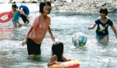 �u������ځv�i�쎛���w���ۈ�j�̃L�����v�Ő�V��