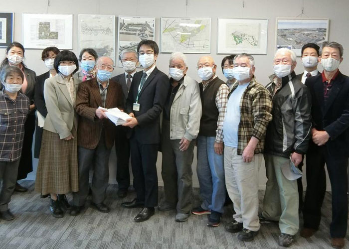 �u�������ƁA�e��⏕������邽�߂̏����v��V���s�ɒ�o�@2020.11