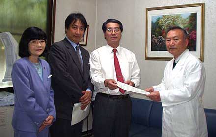 �S�s�̋��Y�}�s�c�Œ����n���t��i�����j�ɑ��������P�p��\�������