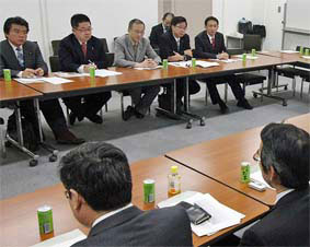 �S�����A�Ɠ}����c���c�����k