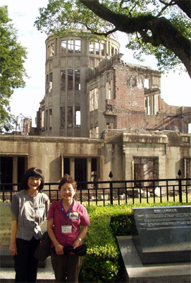 �����h�[���̑O�ŁB��Ð�����\�̍L������ƍH���s�c�@8/6