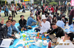 �N�����ƌ�荇��������s�c