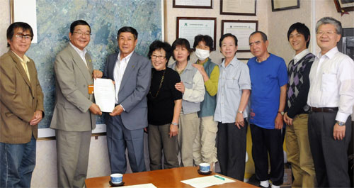 �o�X��u�j�Ռ����v���ӂ̈��S�΍�𕛎s���ɗv�]����s������