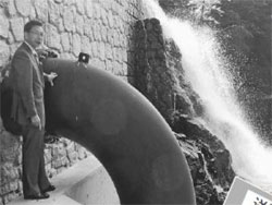 ������̒i���𗘗p���������͔��d