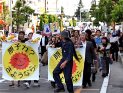 �u������߂�v�u���˔\����߂�v�R�[���}�����擱