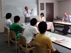 �ɓ� �x �Q�@�I����\����ƍ��k