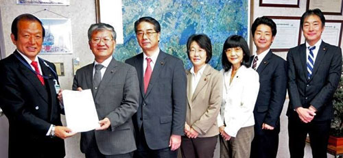 �u���N�x�\�Z�v�]���v���s���ɒ�o