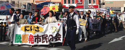 ��W�O�����u��������Ȃ��v�ƃR�[�����Ȃ���o���[�h�B10.19�u�؉w�샍