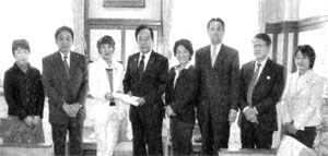 ��c���m���ɗ\�Z�v�]������n�����c�c�ƌ��c�\����i��ԉE���Γ����c�\����j