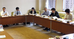 ���������Ƃ����C���錚�݌o�Ϗ�C�ψ���