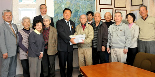 �T�X�W�X�M�̔��Ώ������o