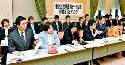 ��}�U�}�������q�A�����O